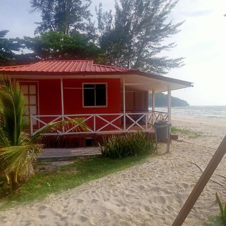 Tumombuvoi Homestay Tiga Papan Exteriér fotografie